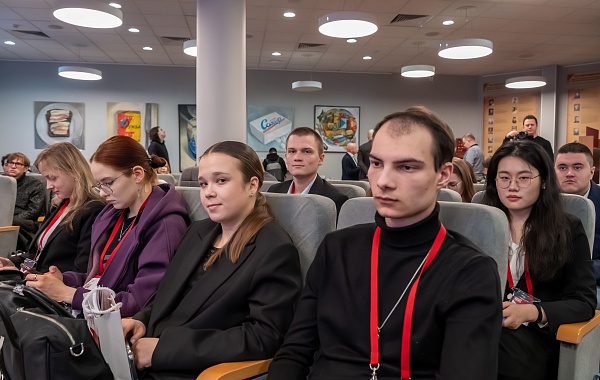 Новые участники проекта «Начни свой бизнес с Москвой» начали обучение с разработки стратегий выхода на международные рынки